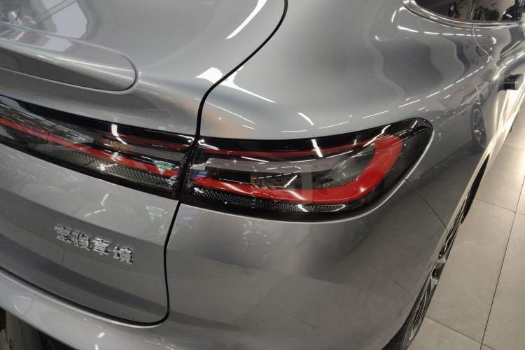 Used Baojun Enjoy 2025 All-Electric 600km Luxury Edition Right Rear Taillight