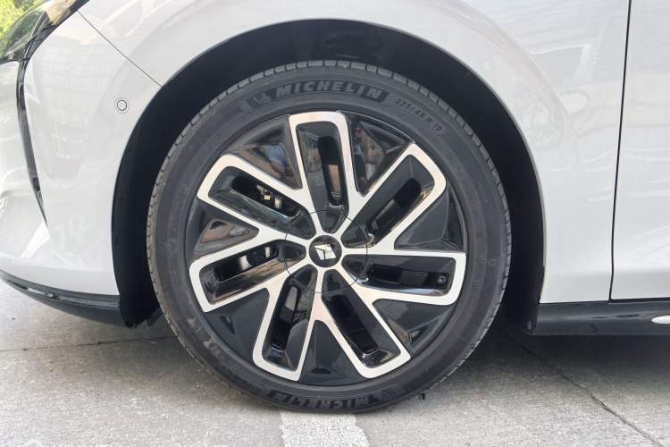 Used Baojun Enjoy 2025 All-Electric 600km Luxury Edition Exterior 10