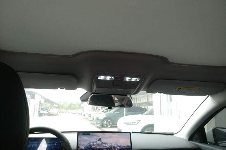 Used Baojun Enjoy 2025 All-Electric 600km Luxury Edition Headliner