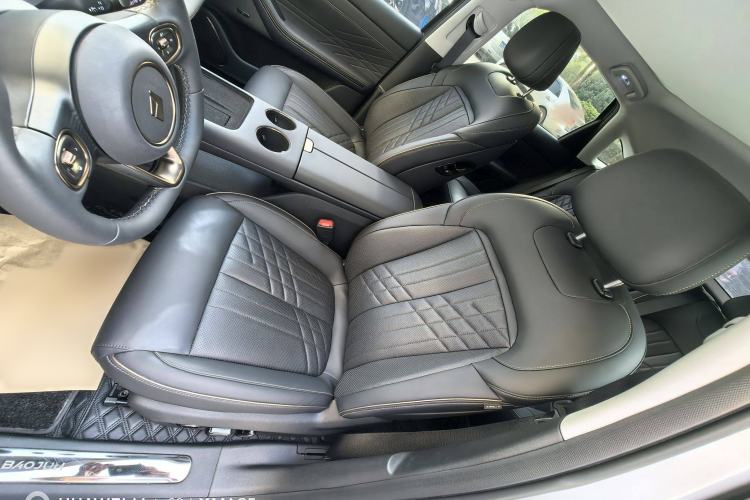 Used Baojun Enjoy 2025 All-Electric 600km Luxury Edition Interior 4