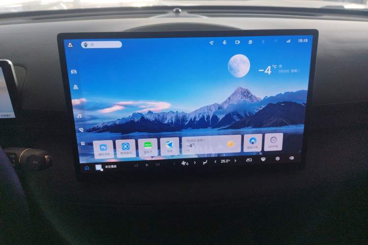 Used Baojun Enjoy 2025 Plug-in Hybrid 140km Luxury Edition Audio And AC Panel