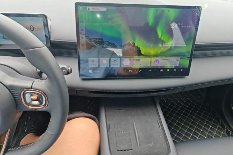 Used Baojun Enjoy 2025 Plug-in Hybrid 140km Standard Version Audio And AC Panel