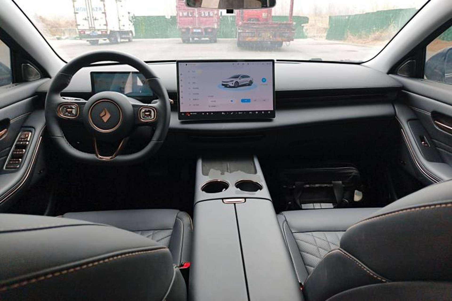 Used Baojun Enjoy 2025 Plug-in Hybrid 140km Luxury Edition Center Console