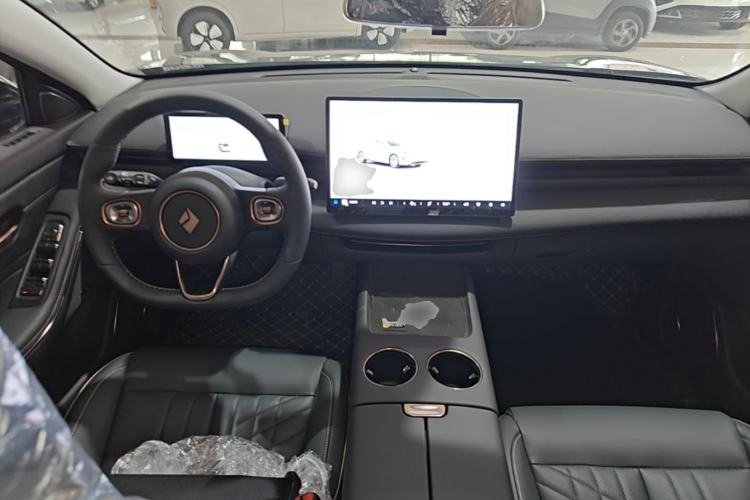 Used Baojun Enjoy 2025 All-Electric 600km Luxury Edition Center Console