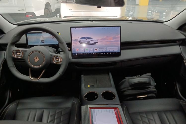 Used Baojun Enjoy 2025 Plug-in Hybrid 140km Luxury Edition Center Console