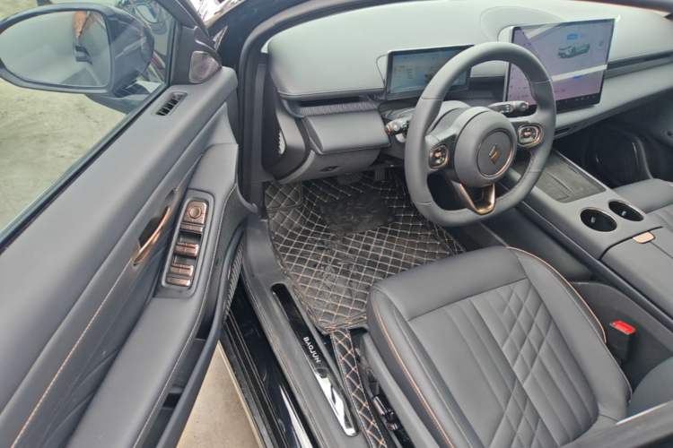 Used Baojun Enjoy 2025 Plug-in Hybrid 140km Standard Version Driver Seat