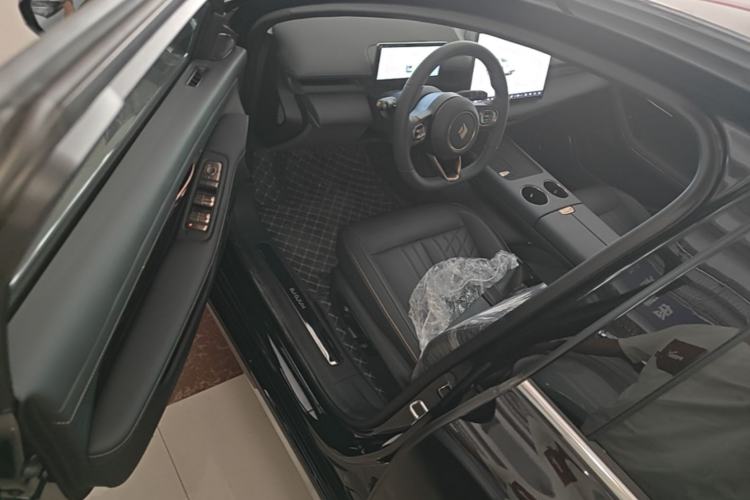 Used Baojun Enjoy 2025 All-Electric 600km Luxury Edition Driver Seat