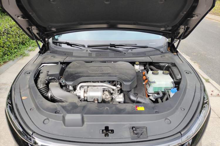 Used Baojun Enjoy 2025 Plug-in Hybrid 140km Luxury Edition Engine Bay
