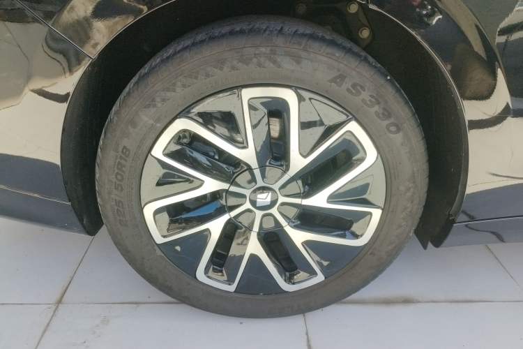 Used Baojun Enjoy 2025 Plug-in Hybrid 140km Standard Version Exterior 2