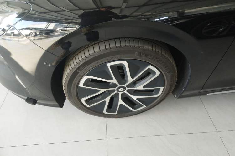 Used Baojun Enjoy 2025 Plug-in Hybrid 140km Luxury Edition Exterior 7