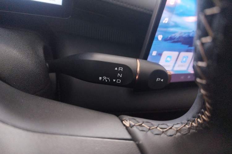 Used Baojun Enjoy 2025 Plug-in Hybrid 140km Luxury Edition Gear Lever