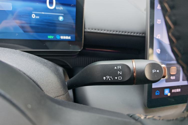 Used Baojun Enjoy 2025 Plug-in Hybrid 140km Luxury Edition Gear Lever