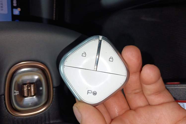 Used Baojun Enjoy 2025 Plug-in Hybrid 140km Luxury Edition Interior 1