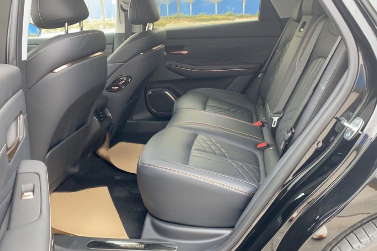 Used Baojun Enjoy 2025 All-Electric 600km Luxury Edition Interior 3