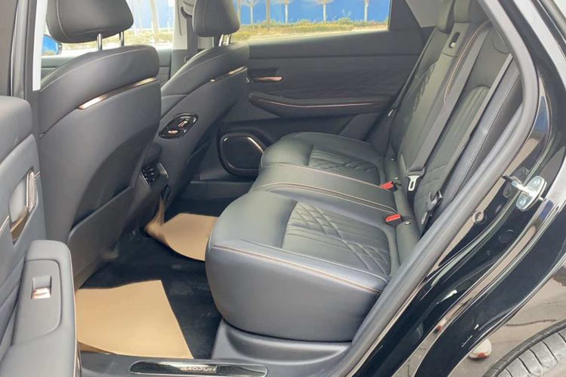 Used Baojun Enjoy 2025 All-Electric 600km Luxury Edition Interior 3