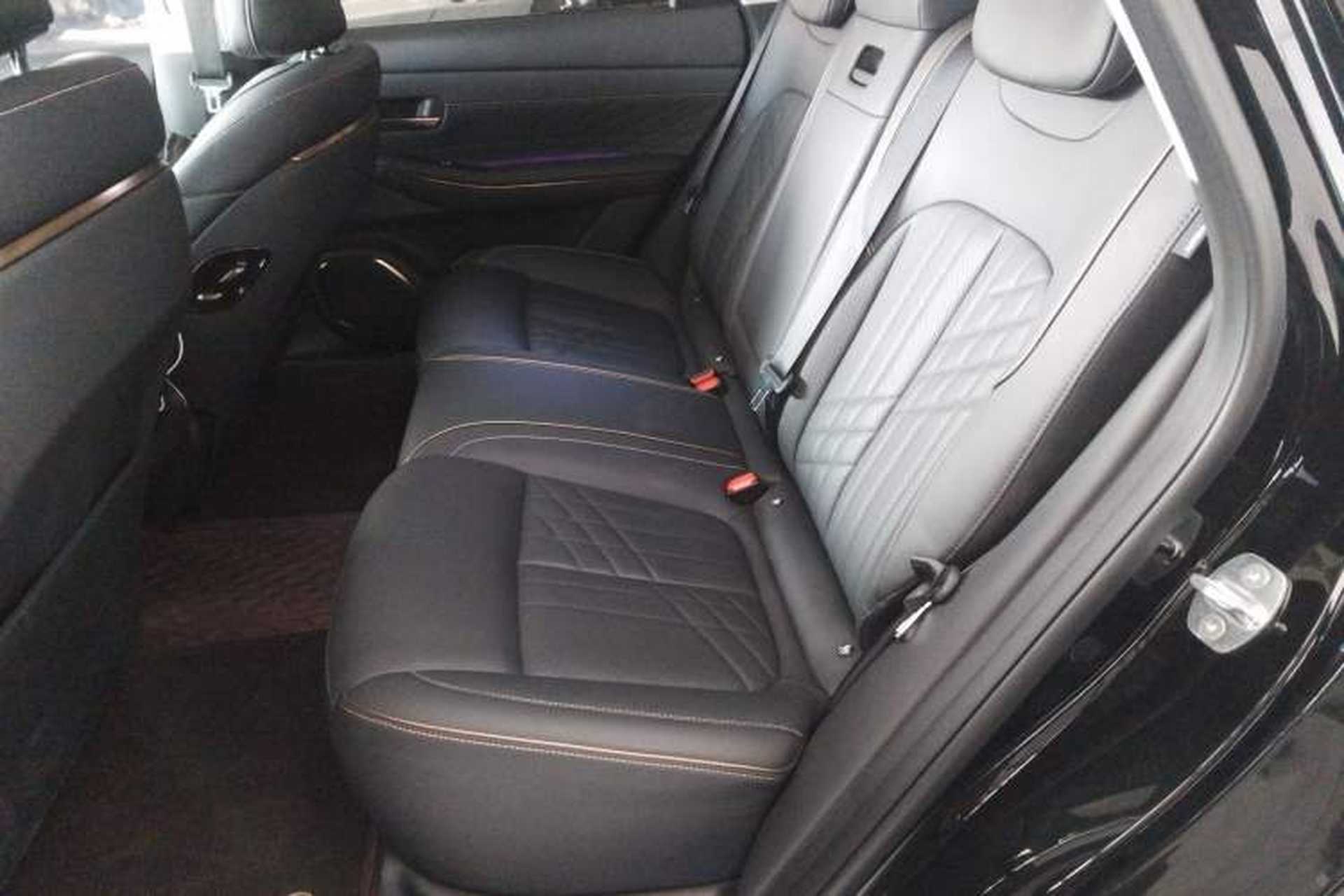Used Baojun Enjoy 2025 Plug-in Hybrid 140km Luxury Edition Interior 4