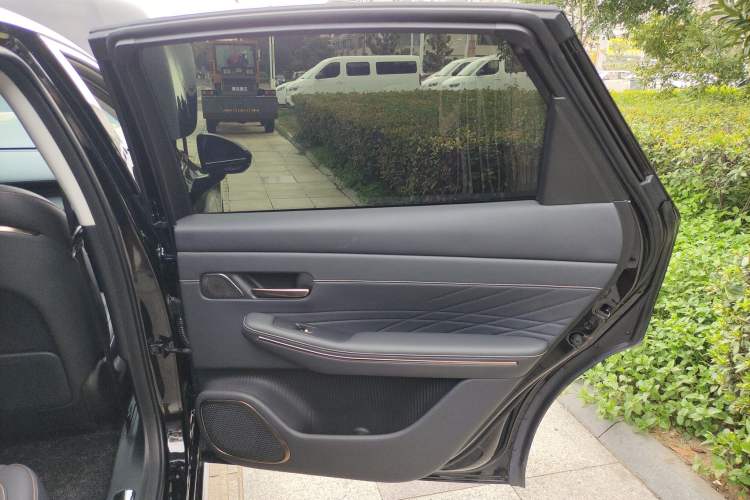 Used Baojun Enjoy 2025 Plug-in Hybrid 140km Luxury Edition Interior 6