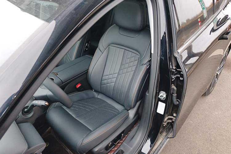 Used Baojun Enjoy 2025 Plug-in Hybrid 140km Luxury Edition Left Front Seat