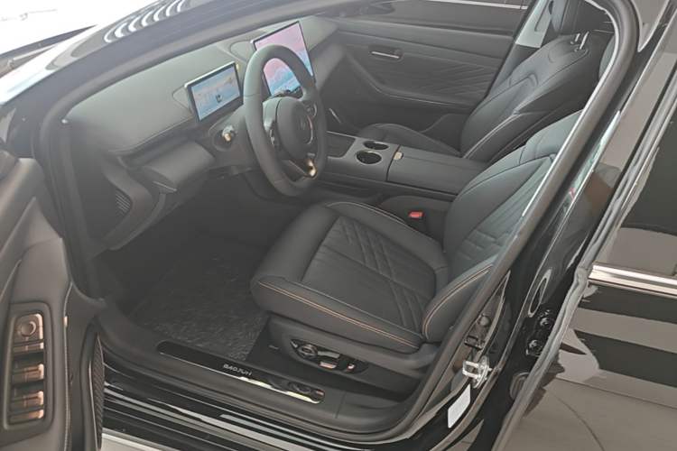 Used Baojun Enjoy 2025 Plug-in Hybrid 140km Luxury Edition Left Front Seat