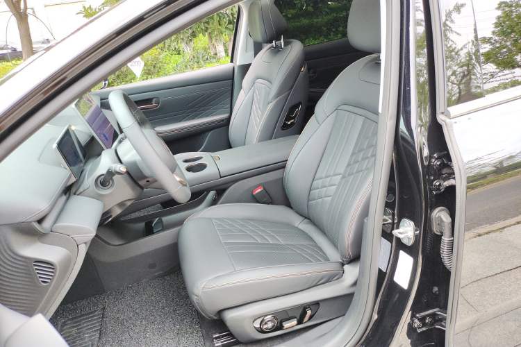 Used Baojun Enjoy 2025 Plug-in Hybrid 140km Luxury Edition Left Front Seat