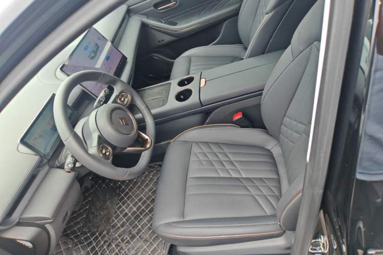 Used Baojun Enjoy 2025 Plug-in Hybrid 140km Standard Version Left Front Seat