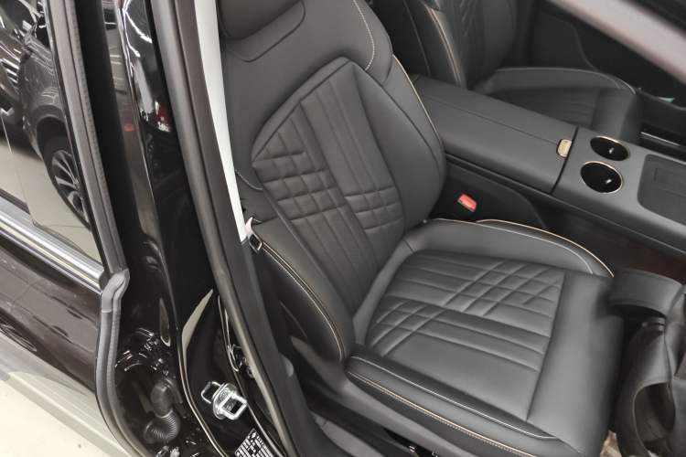 Used Baojun Enjoy 2025 Plug-in Hybrid 140km Luxury Edition Right Front Seat