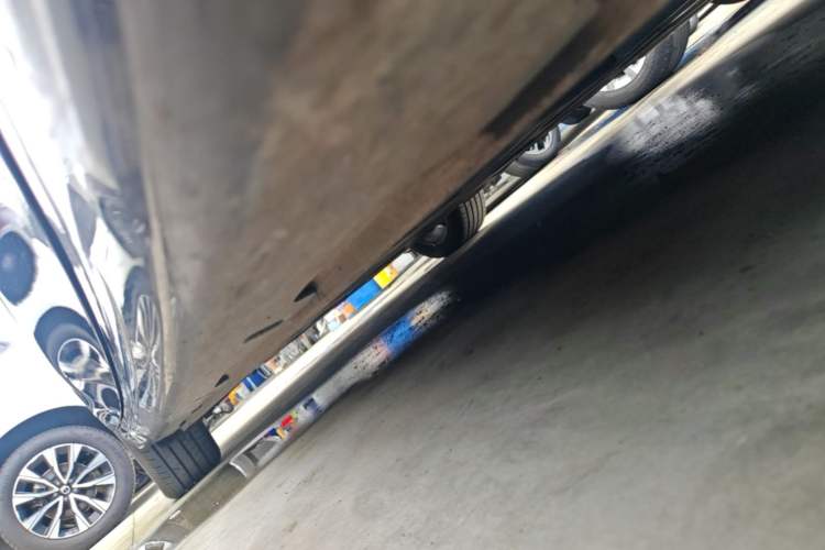 Used Baojun Enjoy 2025 Plug-in Hybrid 140km Standard Version Right Side Sill