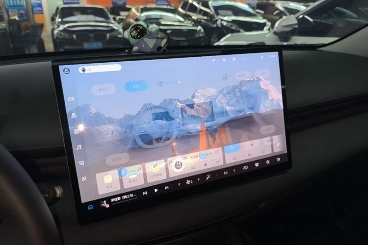Used Baojun Enjoy 2025 All-Electric 600km Standard Version Audio And AC Panel