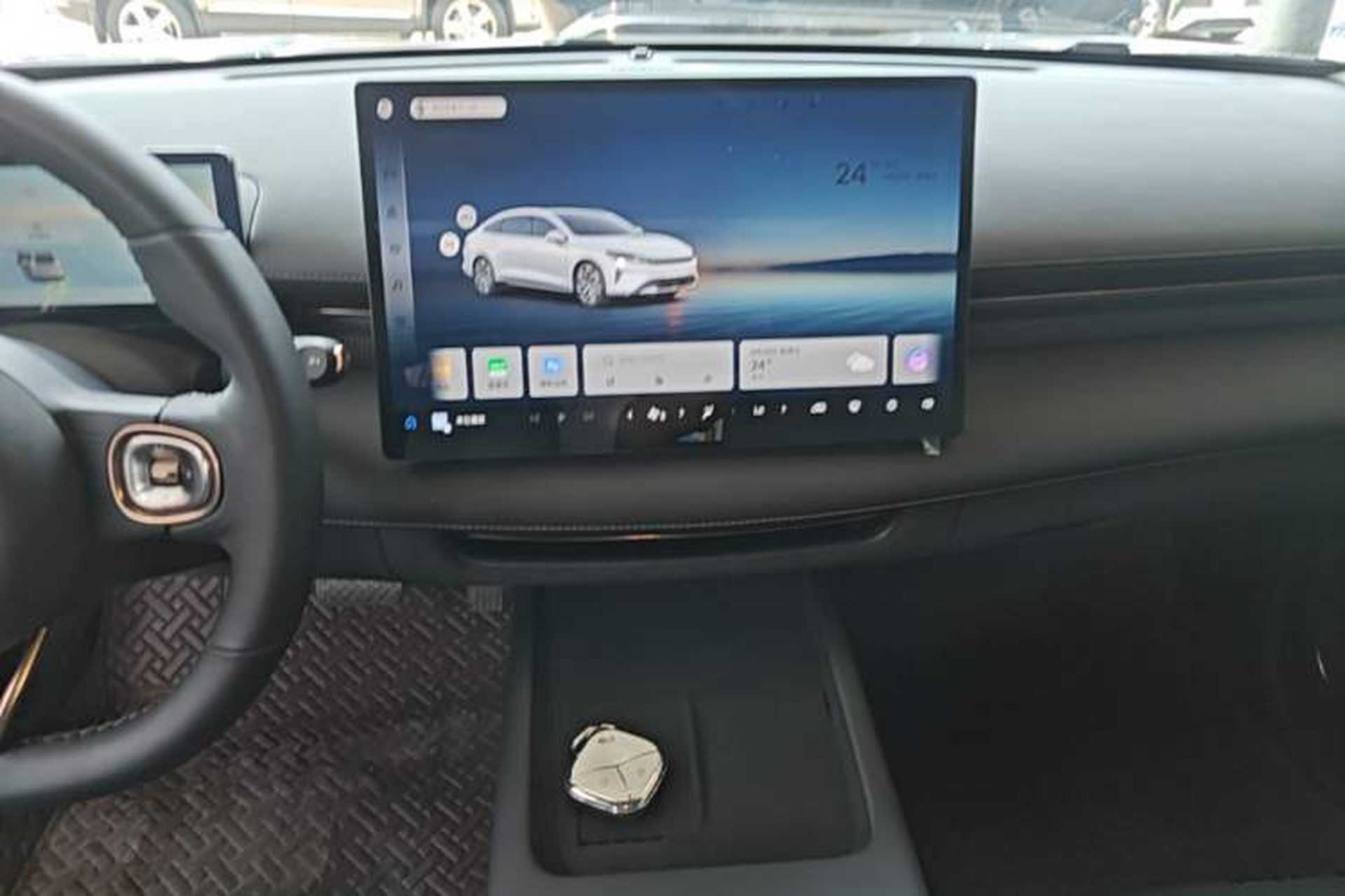 Used Baojun Enjoy 2025 Plug-in Hybrid 140km Luxury Edition Audio And AC Panel