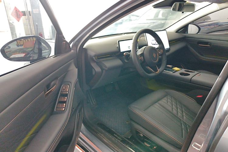 Used Baojun Enjoy 2025 All-Electric 600km Luxury Edition Driver Seat