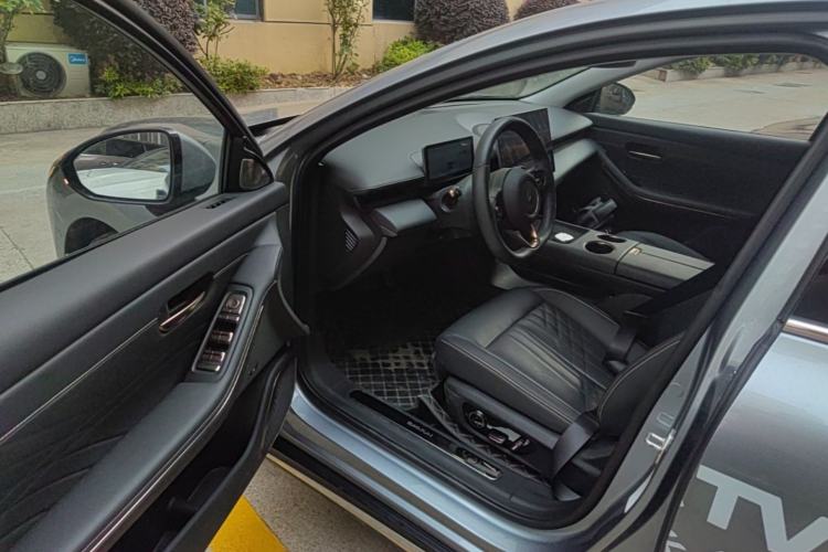 Used Baojun Enjoy 2025 All-Electric 600km Luxury Edition Driver Seat