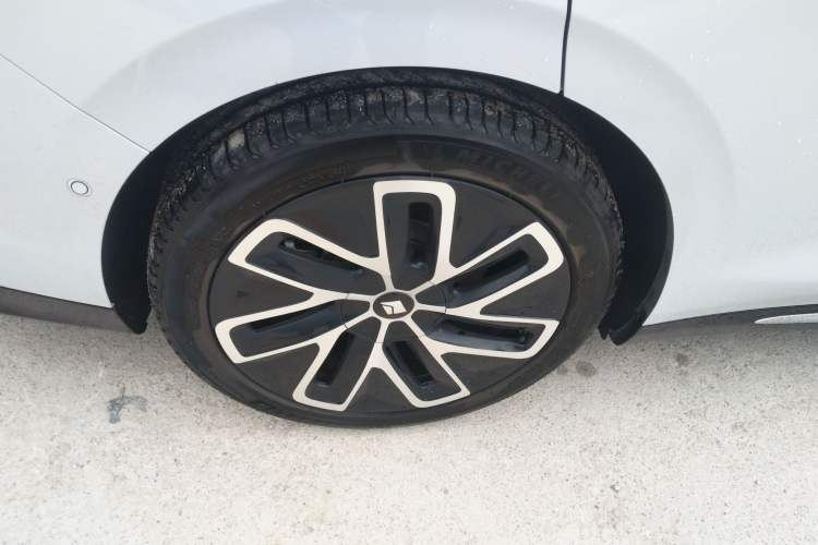 Used Baojun Enjoy 2025 Plug-in Hybrid 140km Luxury Edition Exterior 2