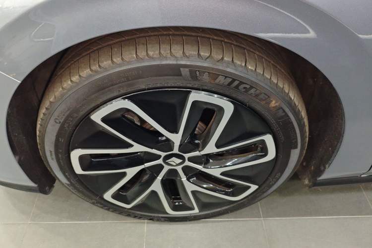 Used Baojun Enjoy 2025 Plug-in Hybrid 140km Luxury Edition Exterior 4