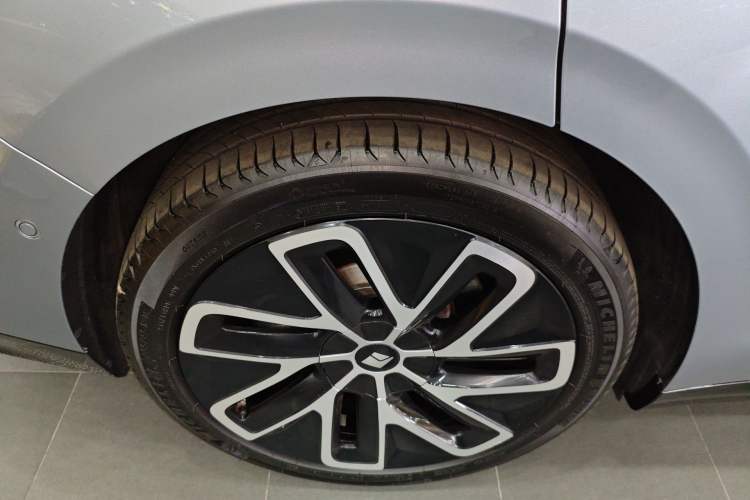 Used Baojun Enjoy 2025 Plug-in Hybrid 140km Luxury Edition Exterior 5