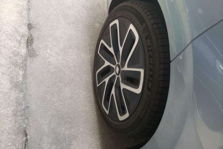 Used Baojun Enjoy 2025 Plug-in Hybrid 140km Luxury Edition Exterior 5