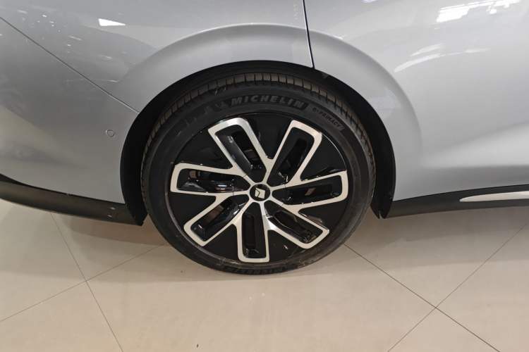 Used Baojun Enjoy 2025 All-Electric 600km Luxury Edition Exterior 8