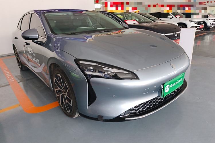 Used Baojun Enjoy 2025 All-Electric 600km Luxury Edition Front Right 45 Deg