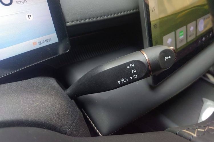 Used Baojun Enjoy 2025 All-Electric 600km Luxury Edition Gear Lever