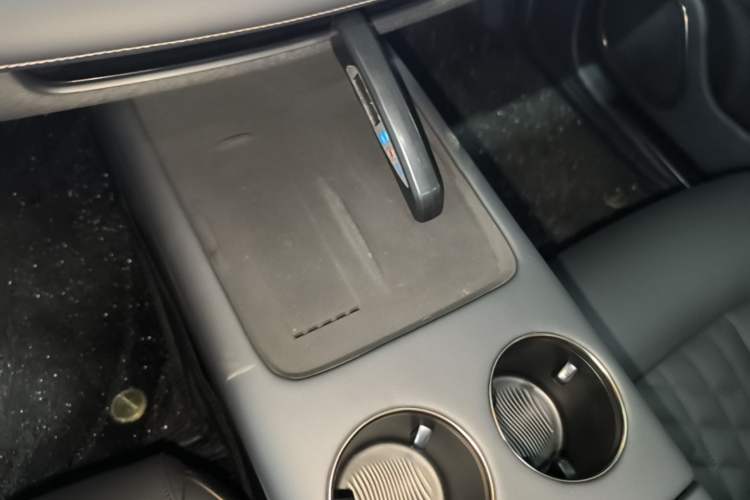 Used Baojun Enjoy 2025 All-Electric 600km Standard Version Gear Lever