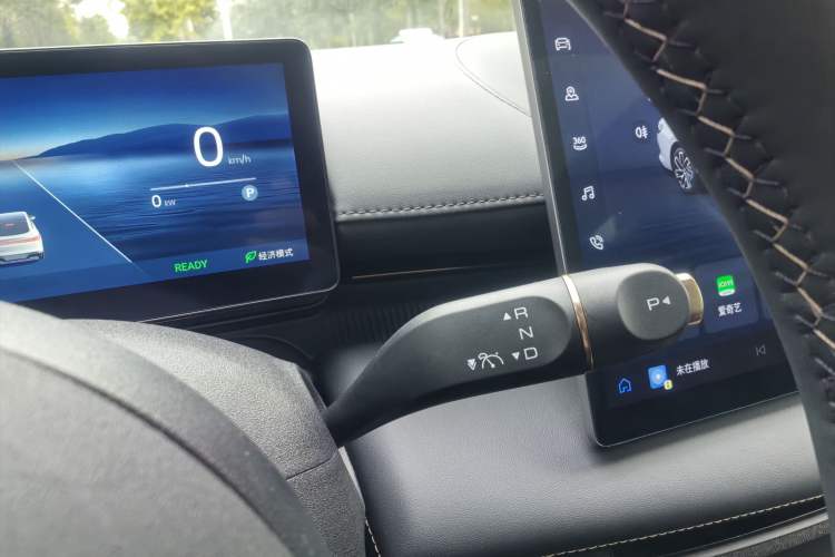 Used Baojun Enjoy 2025 All-Electric 600km Luxury Edition Gear Lever
