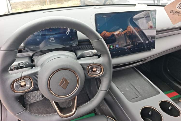 Used Baojun Enjoy 2025 Plug-in Hybrid 140km Luxury Edition Gear Lever
