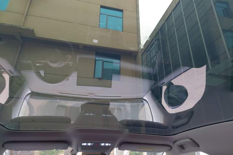 Used Baojun Enjoy 2025 All-Electric 600km Luxury Edition Headliner