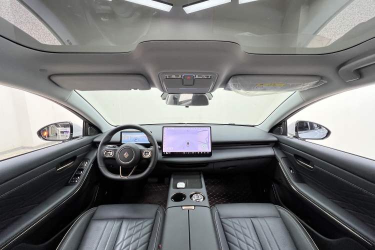 Used Baojun Enjoy 2025 Plug-in Hybrid 140km Luxury Edition Interior 10