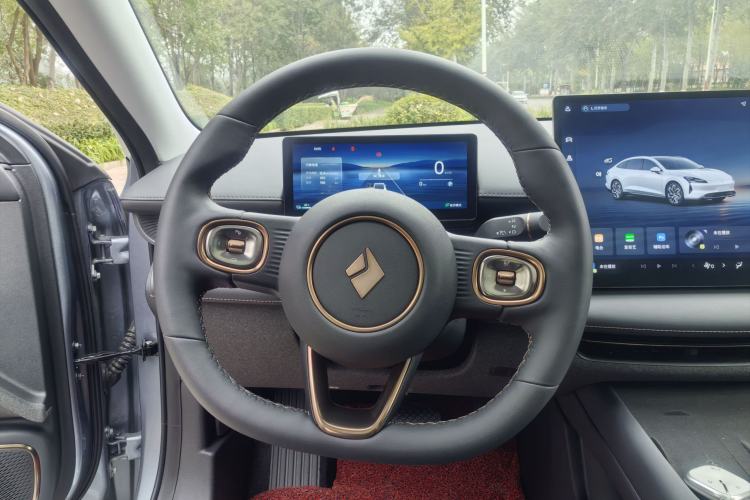 Used Baojun Enjoy 2025 All-Electric 600km Luxury Edition Interior 2