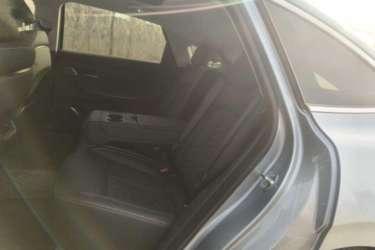 Used Baojun Enjoy 2025 All-Electric 600km Luxury Edition Interior 4