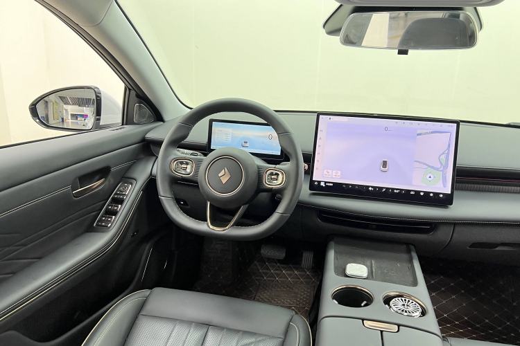 Used Baojun Enjoy 2025 Plug-in Hybrid 140km Luxury Edition Interior 8