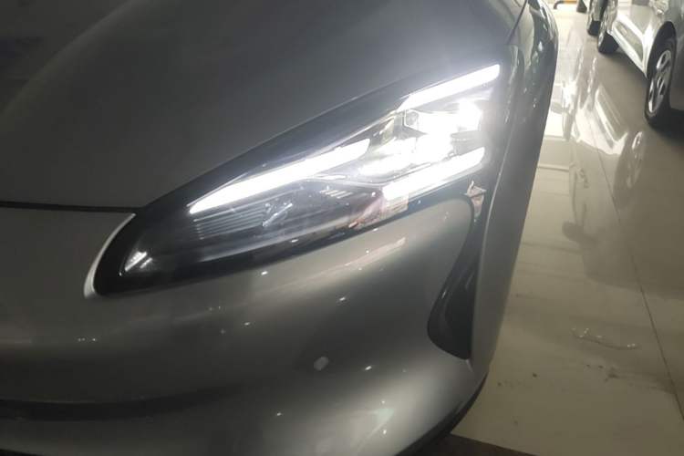Used Baojun Enjoy 2025 All-Electric 600km Standard Version Left Front Headlight