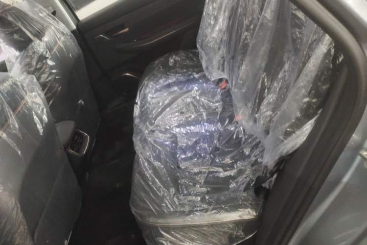 Used Baojun Enjoy 2025 All-Electric 600km Standard Version Left Rear Seat