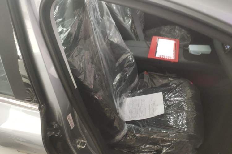 Used Baojun Enjoy 2025 All-Electric 600km Standard Version Right Front Seat
