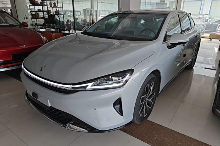 Baojun Enjoy 2025 Plug-in Hybrid 140km Standard Version